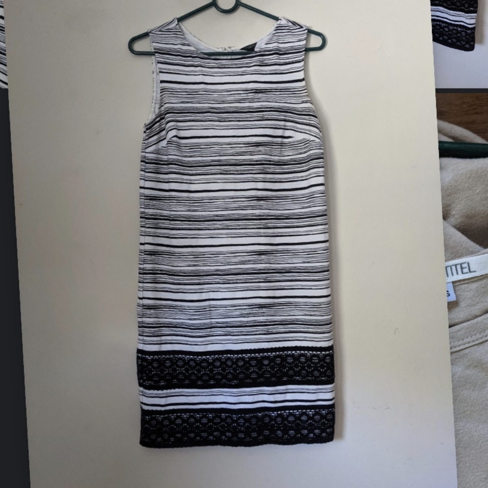 Striped sleeveless dress